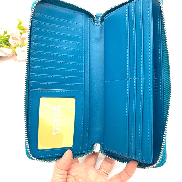 Michael Kors Jet Set Travel Continental Leather Wristlet - LAGOON/ Silver - Picture 4 of 8